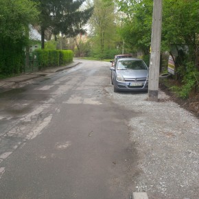 Kraków. Ciąg pieszo-rowerowy ul. Kapelanka